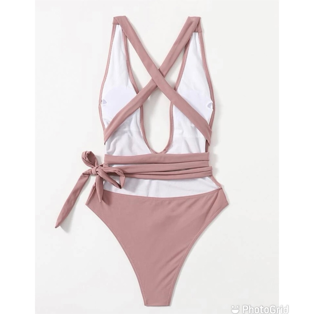 ❤️‍🔥 LAST ONE ❤️‍🔥 Women’s Monokini One Piece Bikini Swimsuit SIze M - Picture 2 of 7